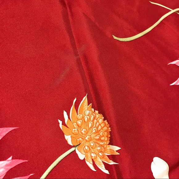 Salvatore Ferragamo Red Floral Square Silk Scarf - Picture 7 of 9